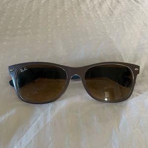 Ray-Ban Wayfarer Sunglasses